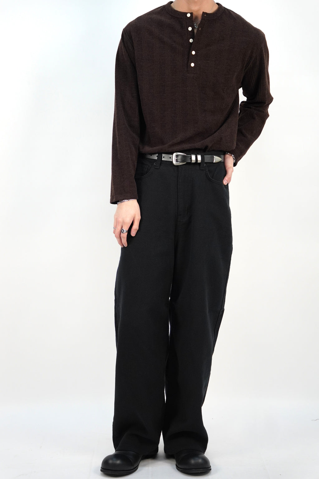 薄款亨利領針織衫