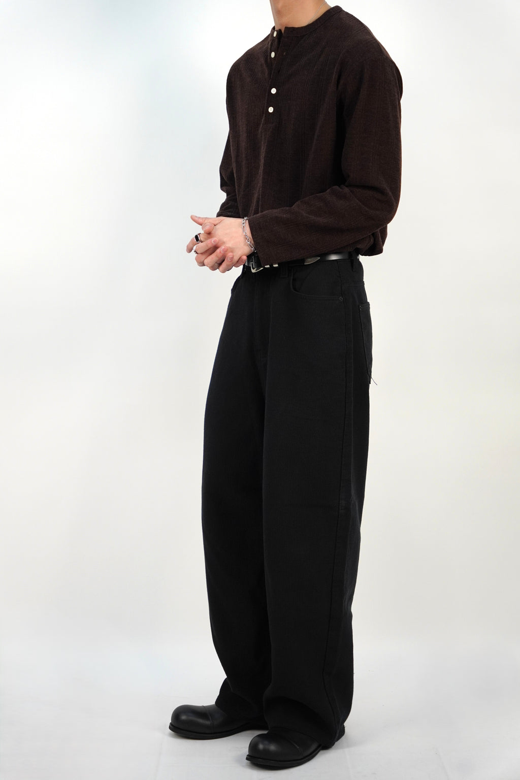 薄款亨利領針織衫