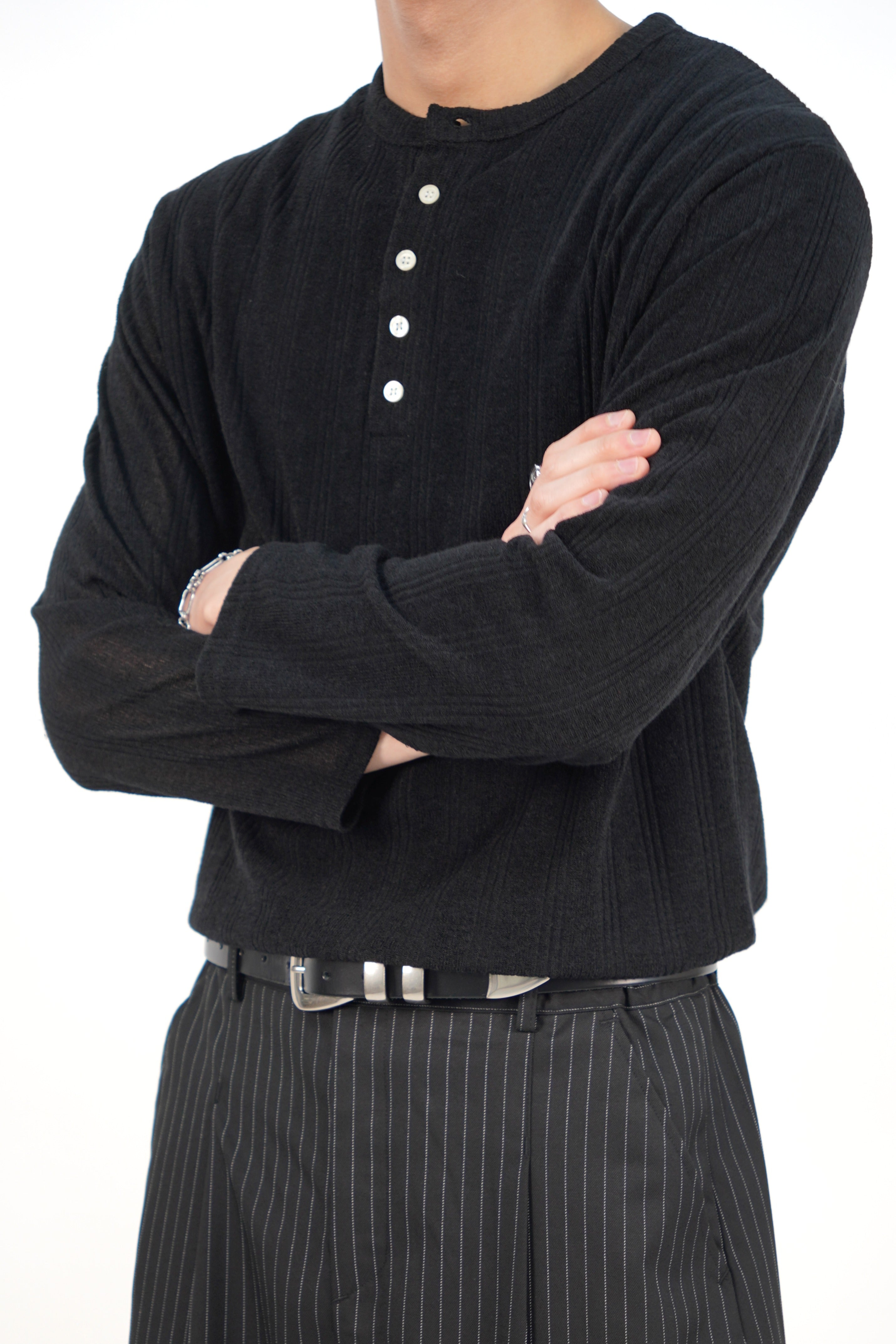 薄款亨利領針織衫