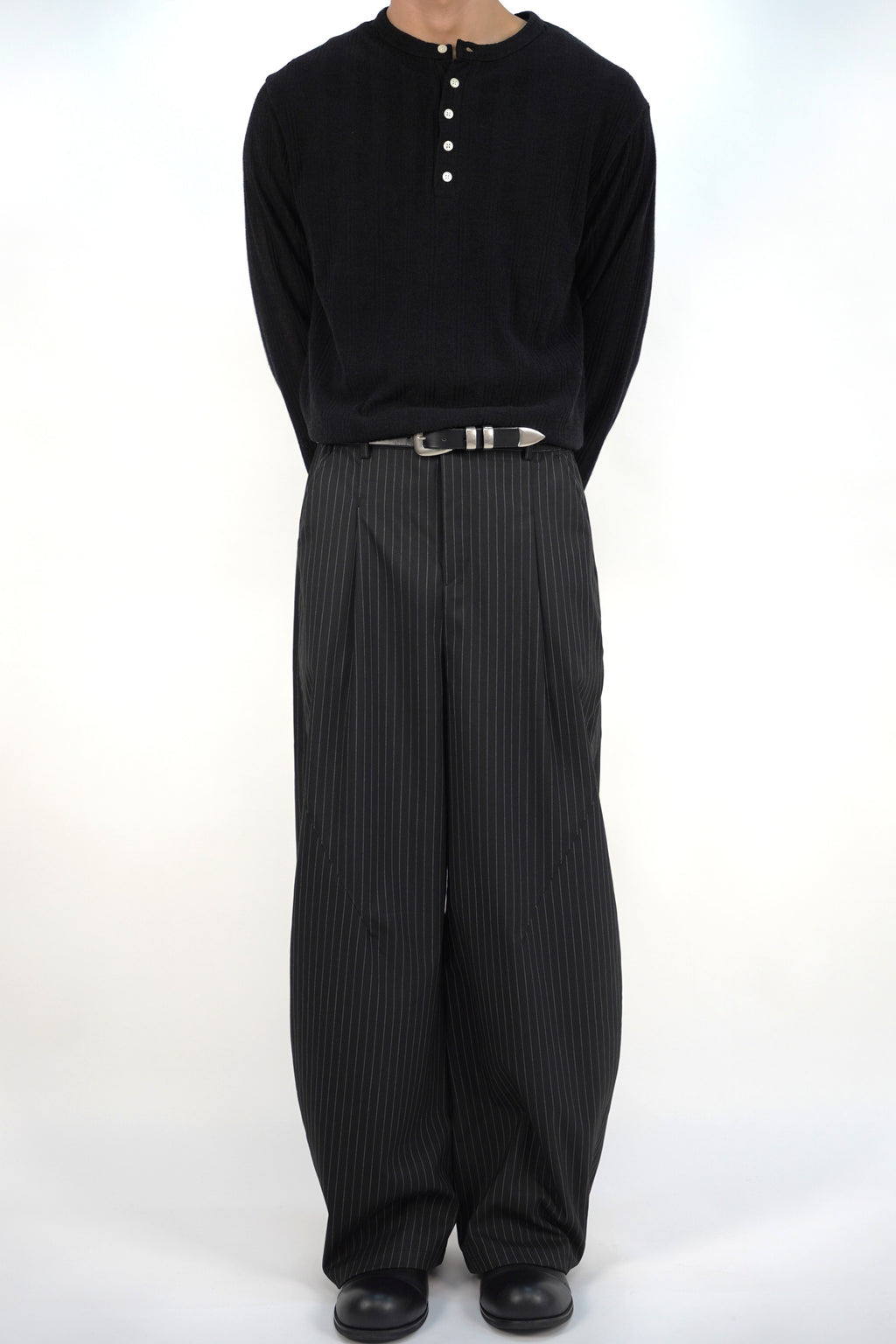 薄款亨利領針織衫