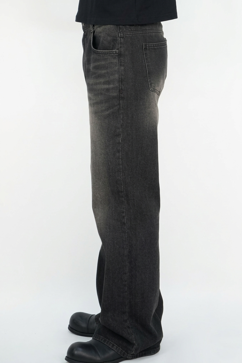 洗水直筒微喇叭牛仔褲 (兩色)